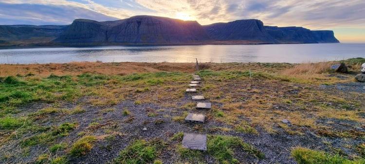 Kirkjubraut - Church Street Talknafjordur Zewnętrze zdjęcie