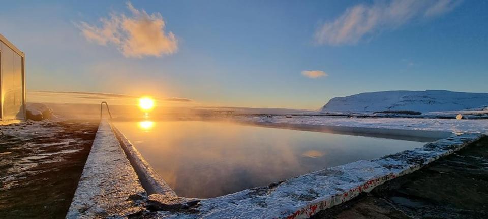 Kirkjubraut - Church Street Talknafjordur Zewnętrze zdjęcie