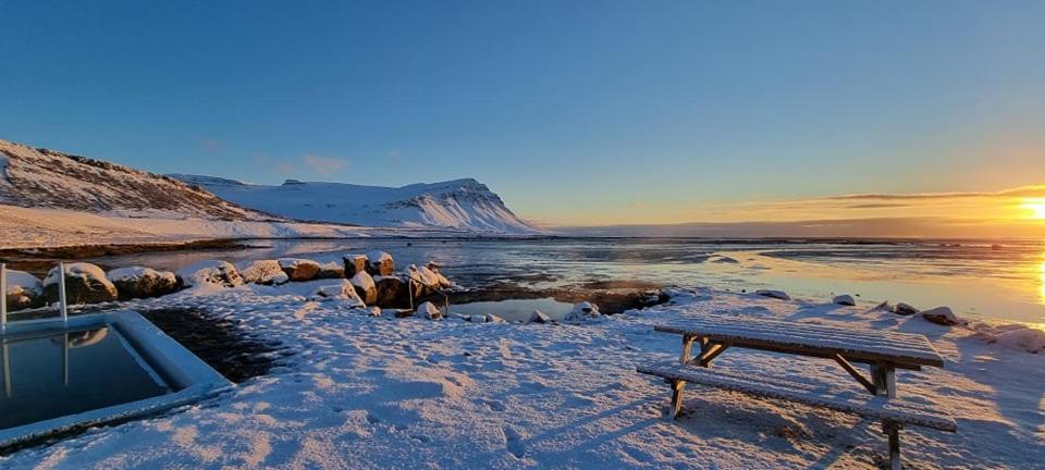 Kirkjubraut - Church Street Talknafjordur Zewnętrze zdjęcie